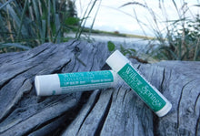 Load image into Gallery viewer, Willow springs emu oil lip balm